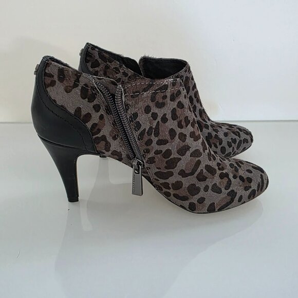 Vince Camuto Leopard Print Calf Hair Booties ๐โจ Size 5 - Picture 2 of 15